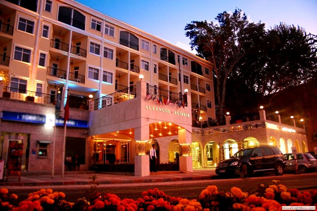 Altıngöl Hotel (Eğirdir, Isparta) En Uygun Fiyatlı Rezervasyon | ENUYGUN