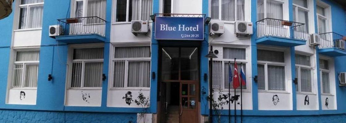 Blue Hotel Genel