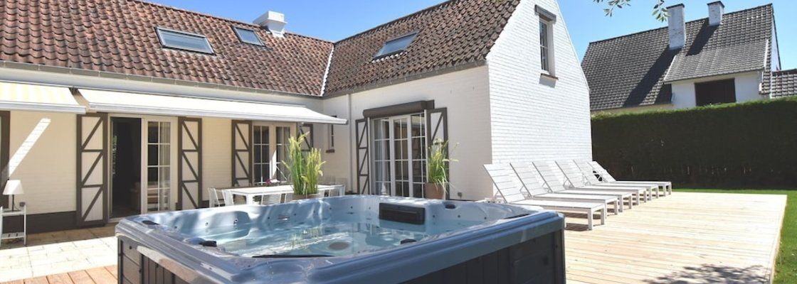 Luxury Villa in Sint-Idesbald with Hot Tub Öne Çıkan Resim