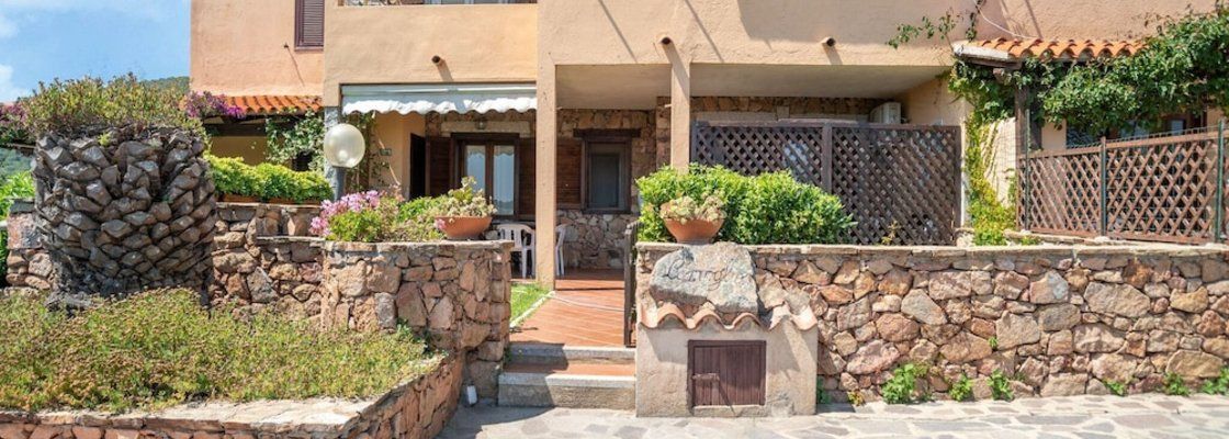 Snug Holiday Home in Marinella With Balcony or Terrace Öne Çıkan Resim