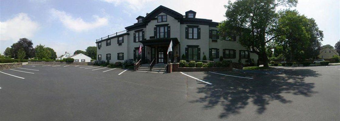 The Carriage House Inn, an Ascend Collection hotel Genel
