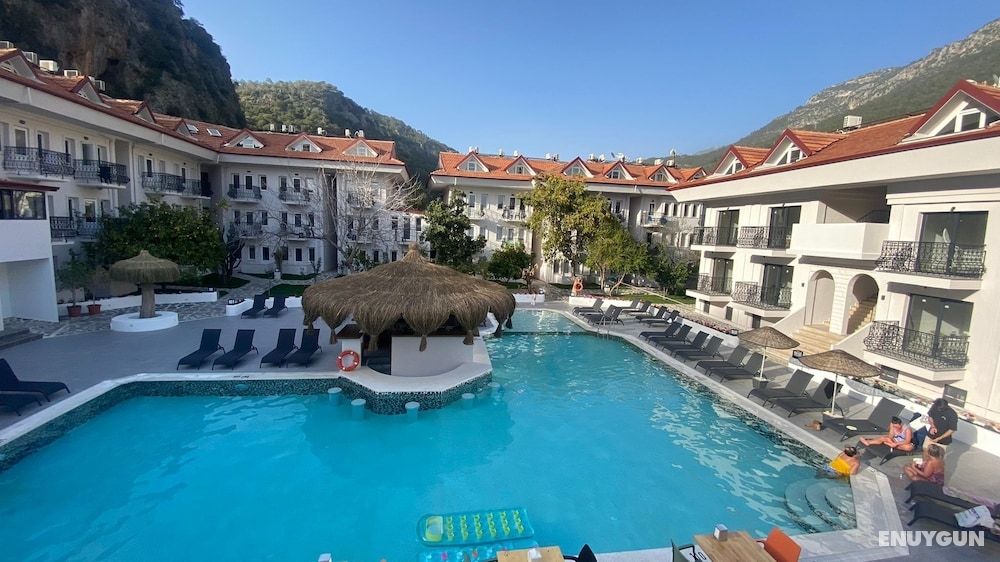 Akdeniz Beach Hotel 3