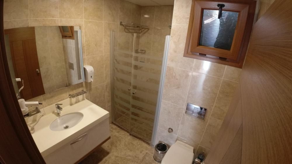 Alptekin Hotel 4