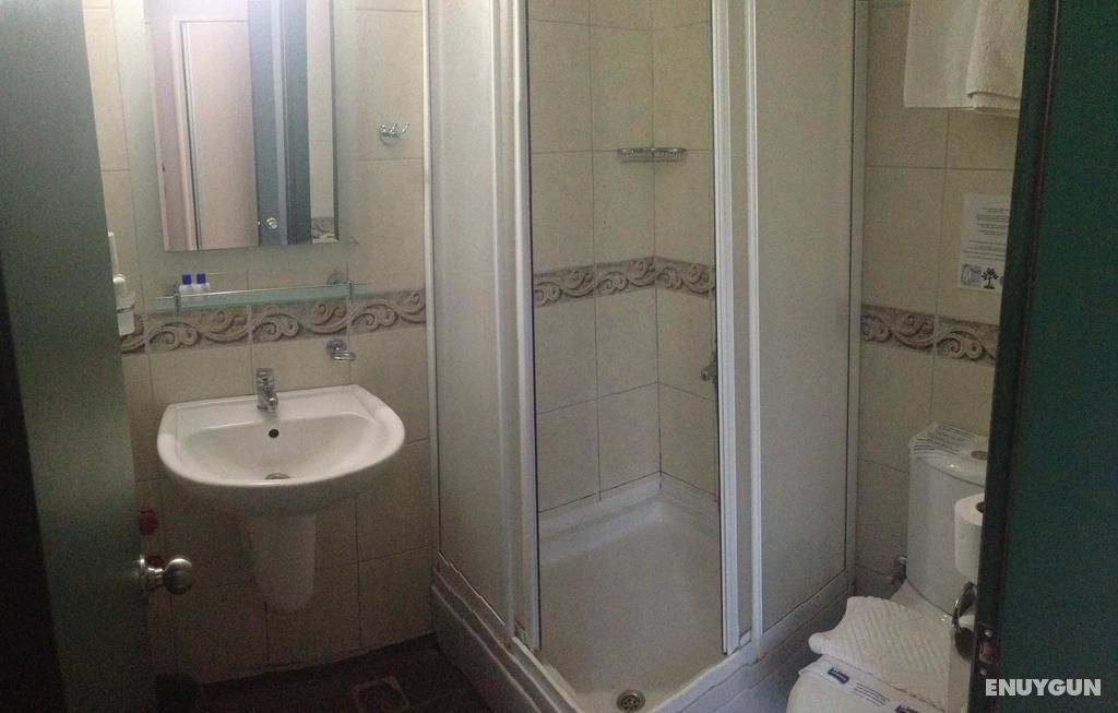 Avlu Hotel 3