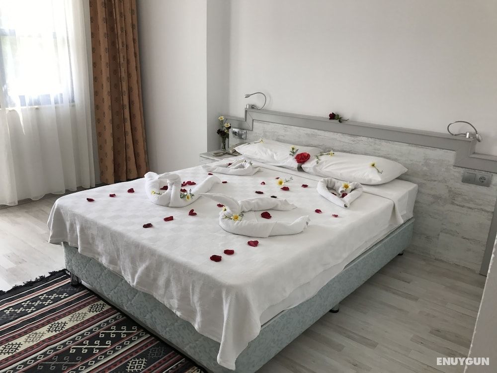 Aymes Hotel 2