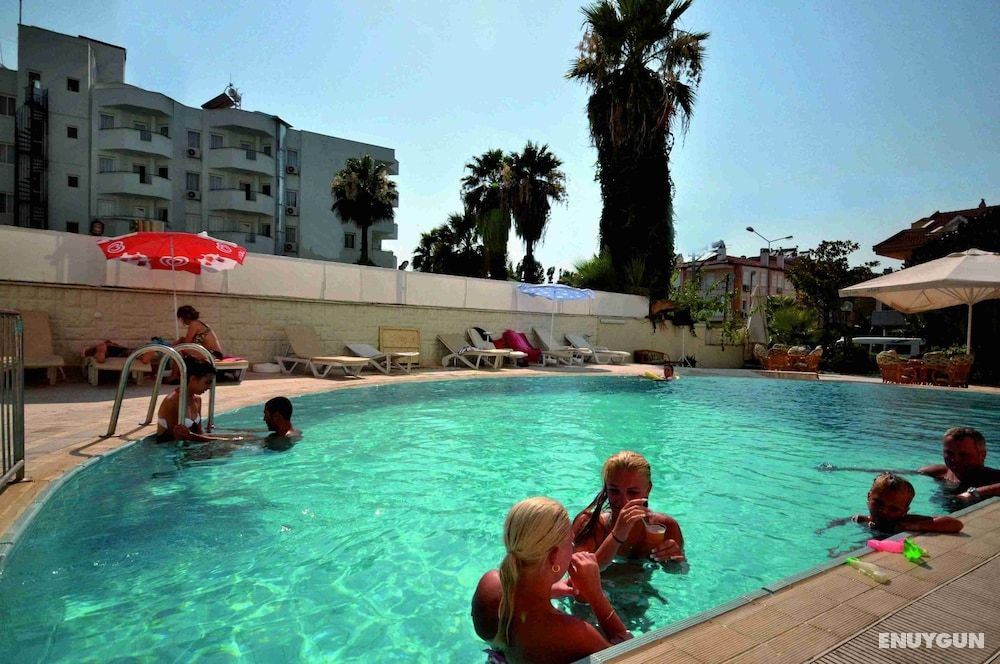 Balim Hotel 4