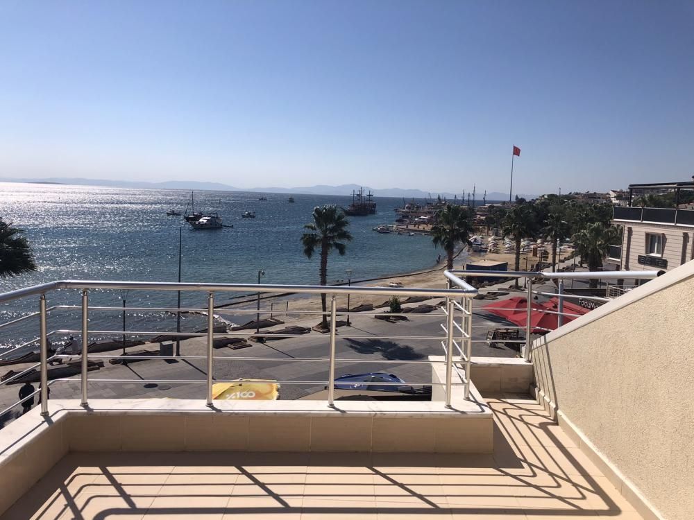 The Beach Otel 4