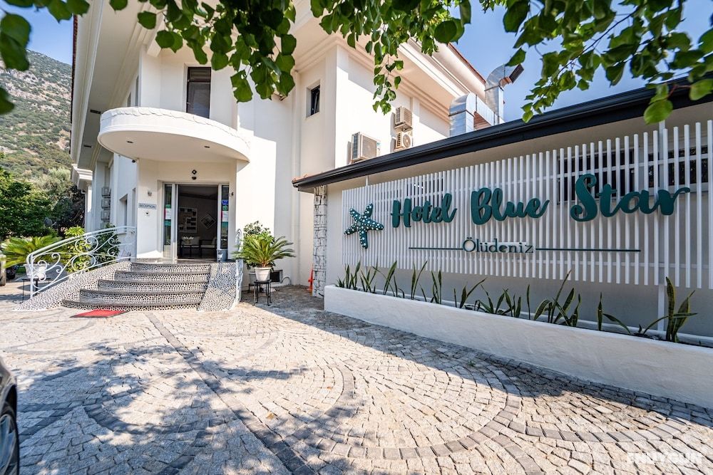 Blue Star Hotel 3