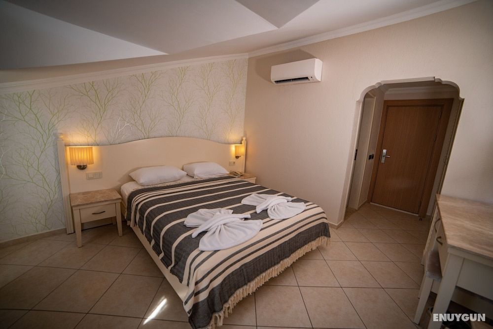 Blue Star Hotel 4
