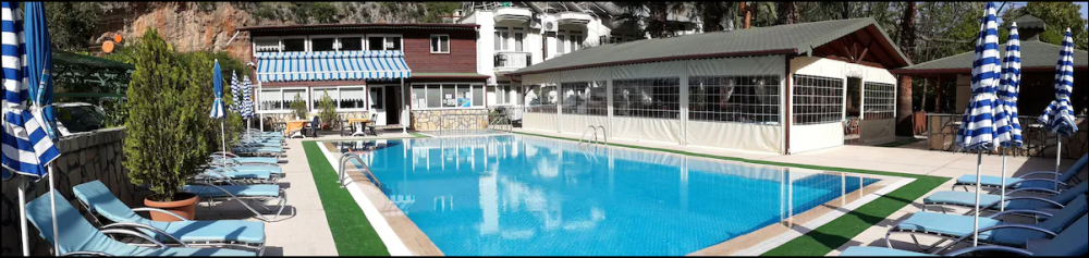 Canada Hotel 3