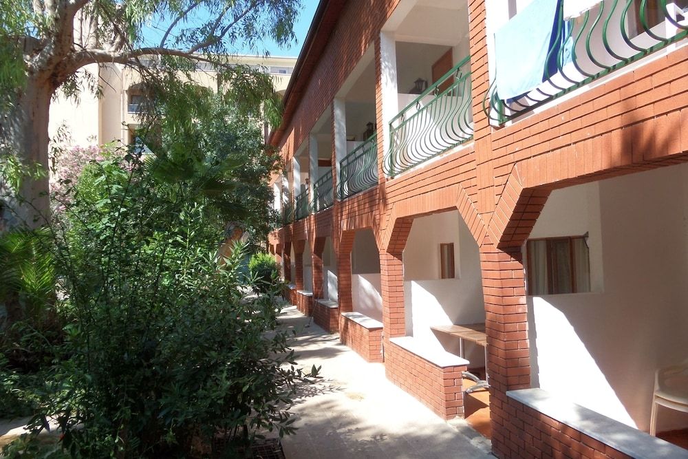 Cerit Hotel 2