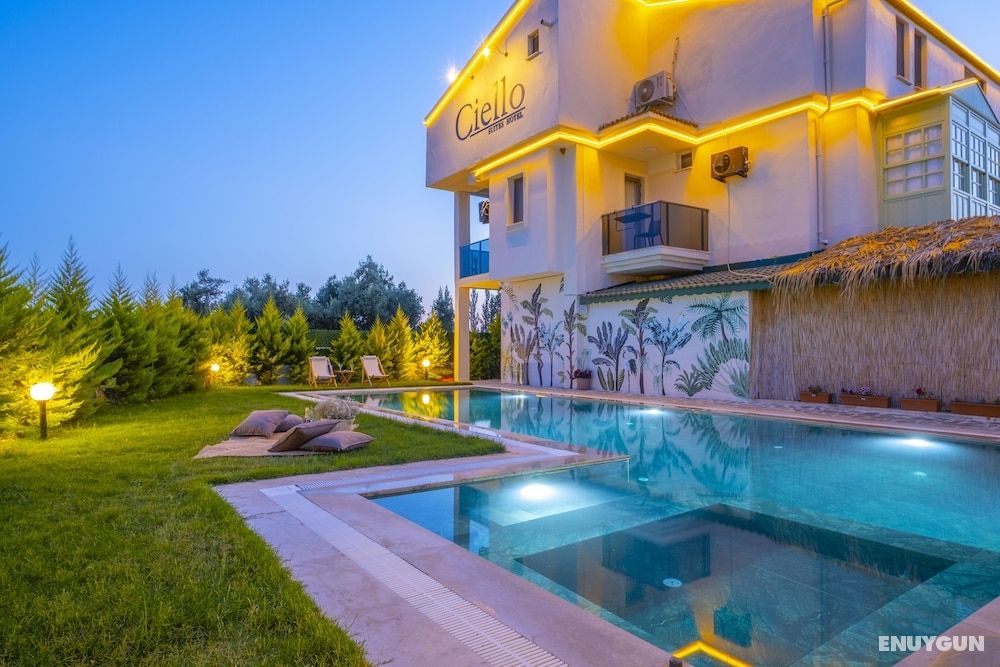 Ciello Suites Otel 4