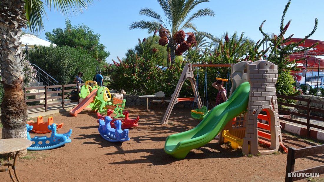 Crystal Rocks Holiday Resort 5