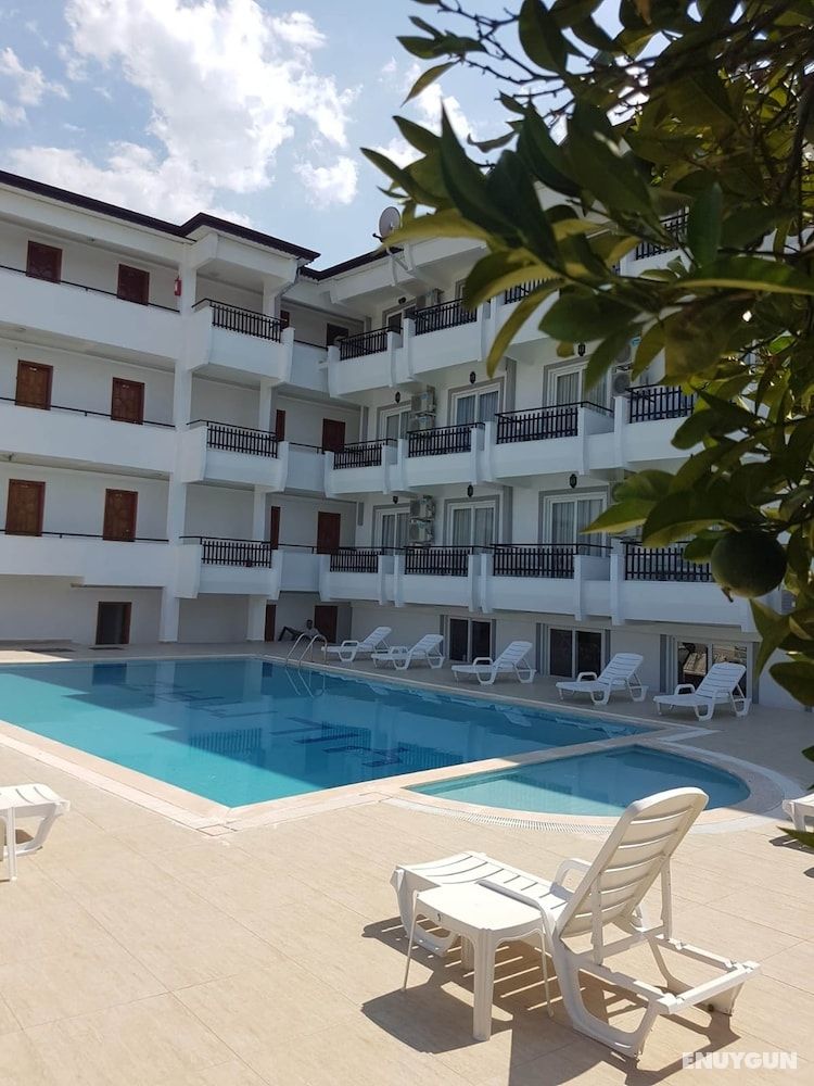 Elijah Otel 5