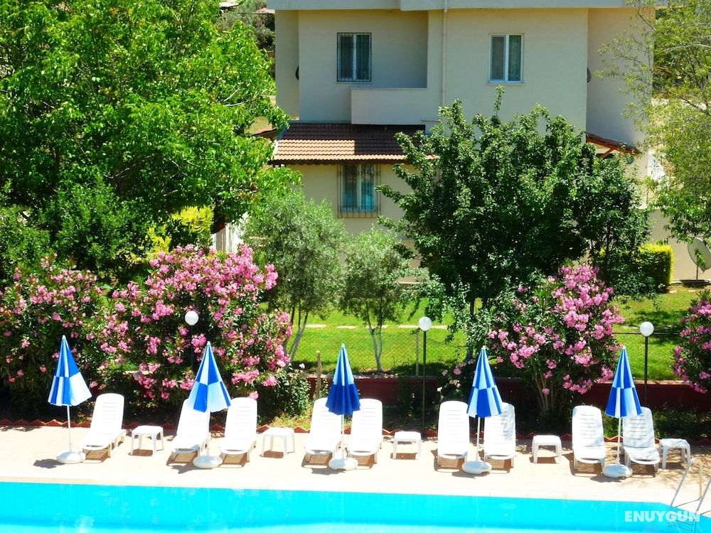 The Green Valley Hotel 3