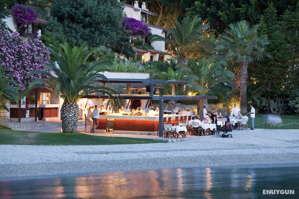 Hillside Beach Club 2
