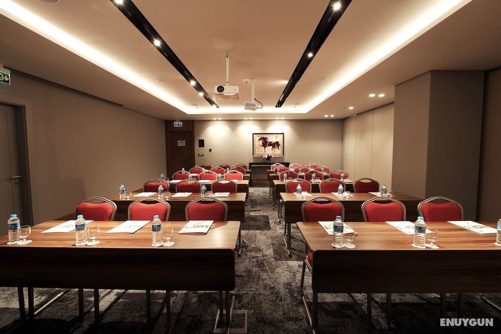 Holiday Inn Bursa - City Centre, an IHG Hotel 3