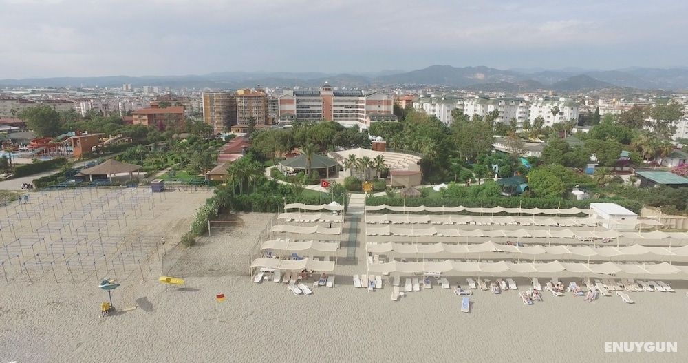 Insula Resort & Spa 2
