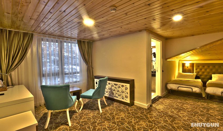Lagoon Palace Spa & Activities 3