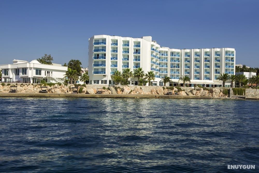 Le Bleu Hotel & Resort 5