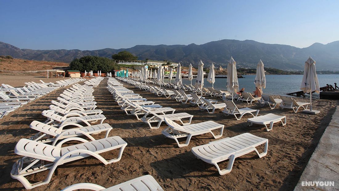 Le Chateau Lambousa Hotel 3