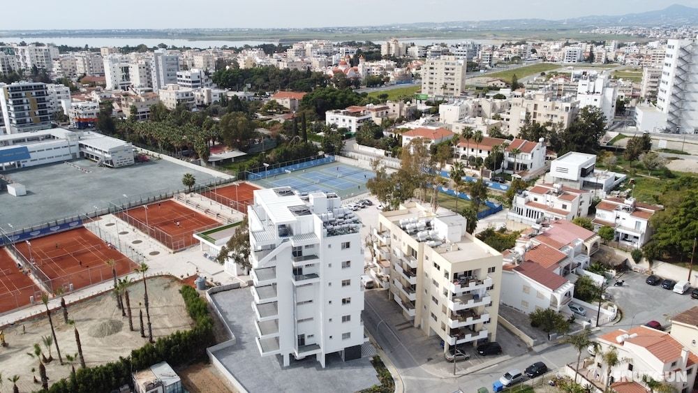 Liv Urban Larnaca 2