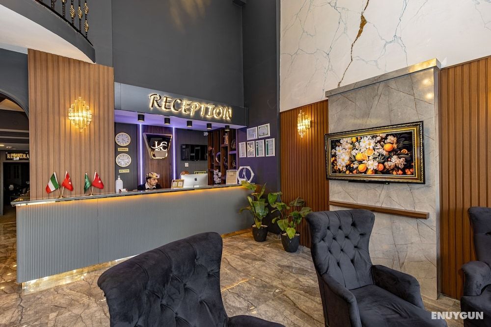 Loyal City Hotel 4
