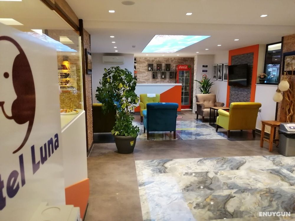 Luna Hotel 5