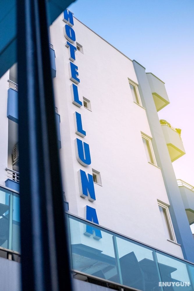 Luna Hotel 3