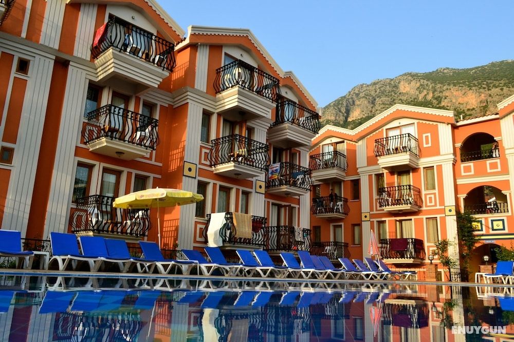 Magic Tulip Beach Hotel 4