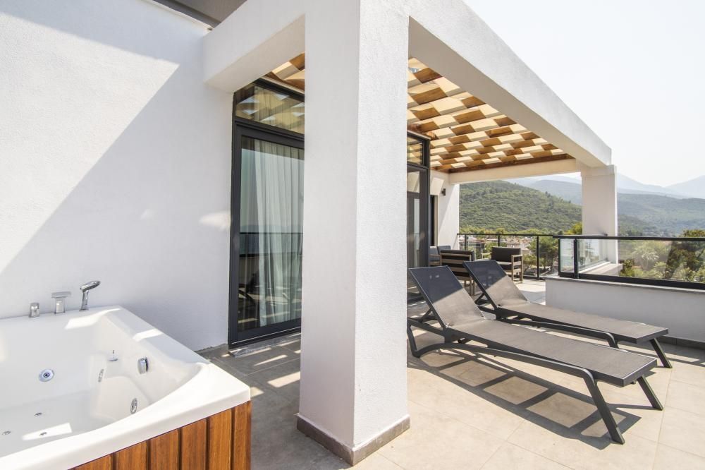 Maia Luxury Beach Hotel & SPA 5