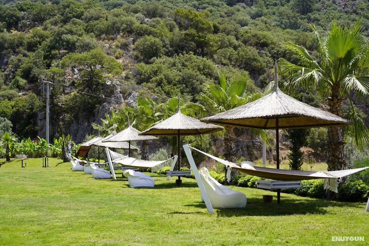 Manaspark Deluxe Hotel 5