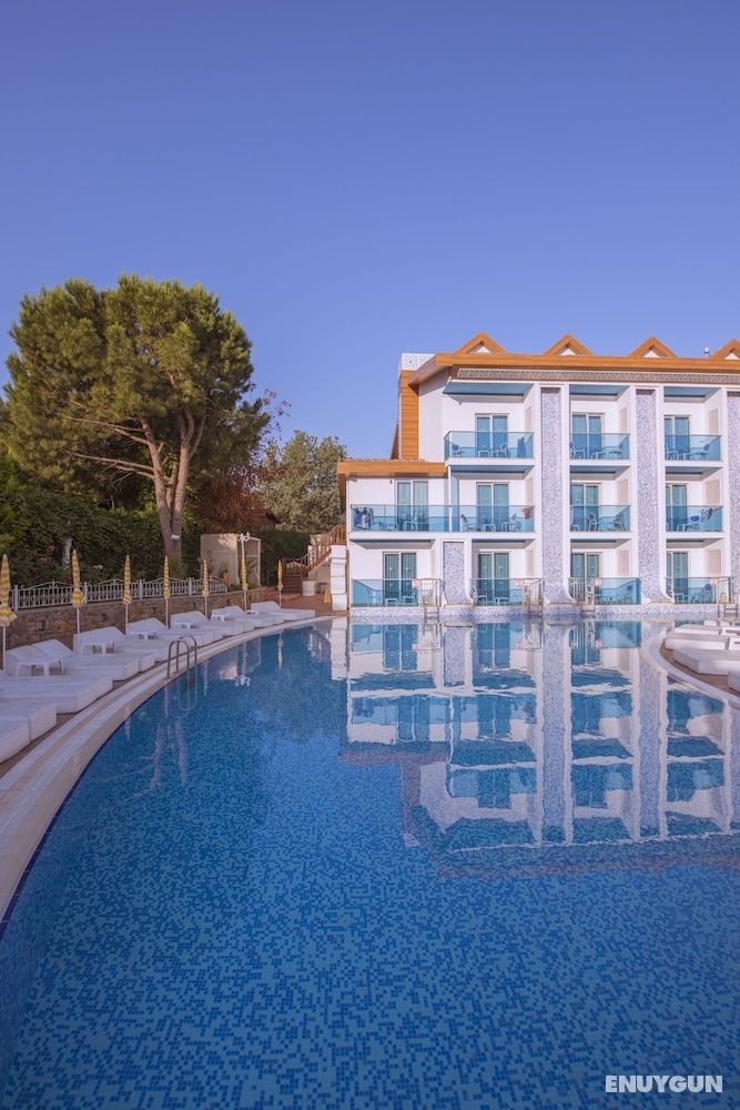 Ocean Blue High Class Hotel 4