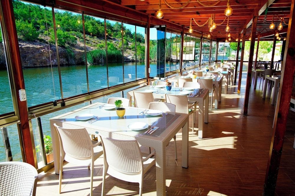 Olive Branch Hotel 4