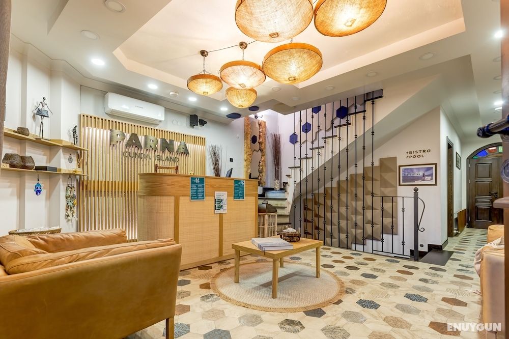Parna Hotel 4