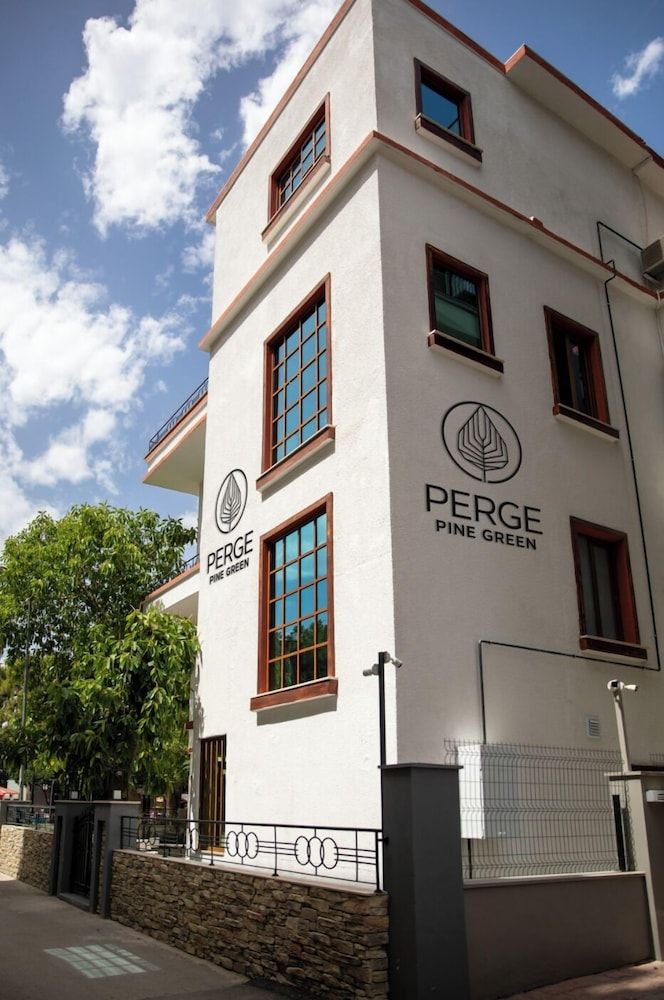 Perge Pine Green 2