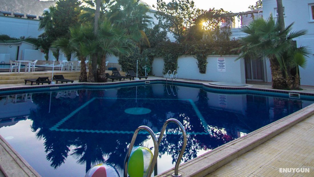 Pine Bay Club 2