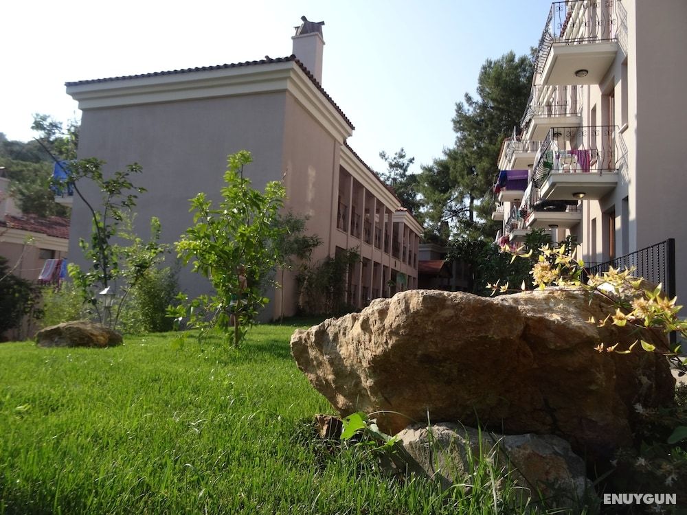 Hotel Pine Valley 4