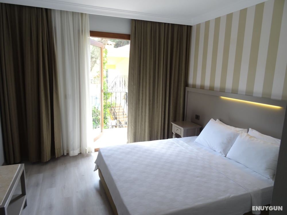 Hotel Pine Valley 5