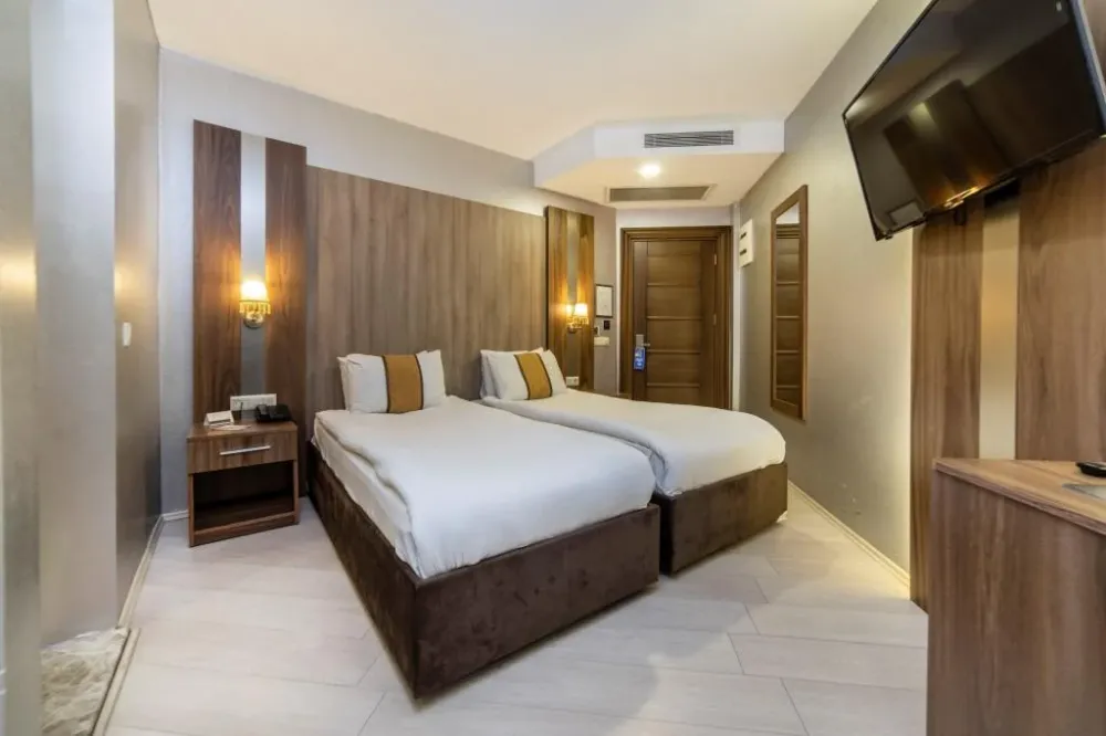 Royal Capital Hotel 4