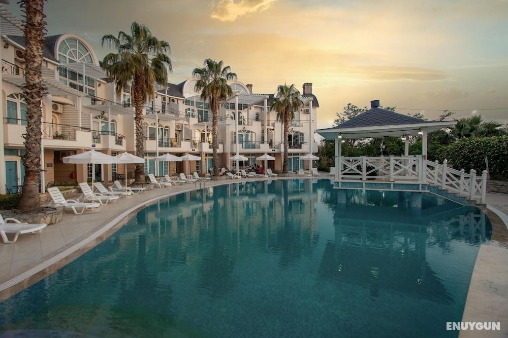 Seahorse Deluxe Hotel 3