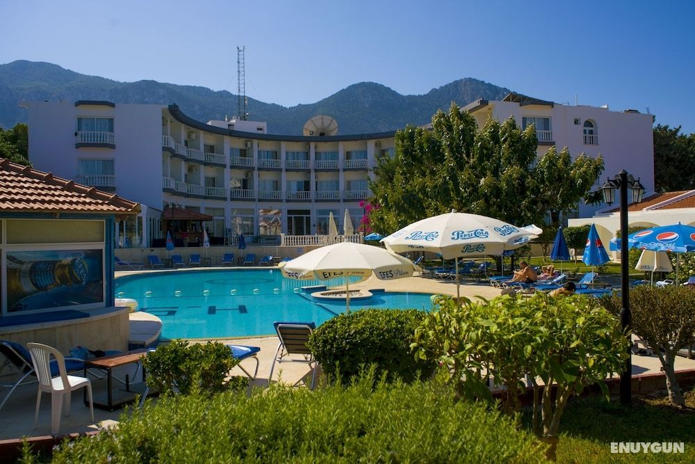 Hotel Sempati 4
