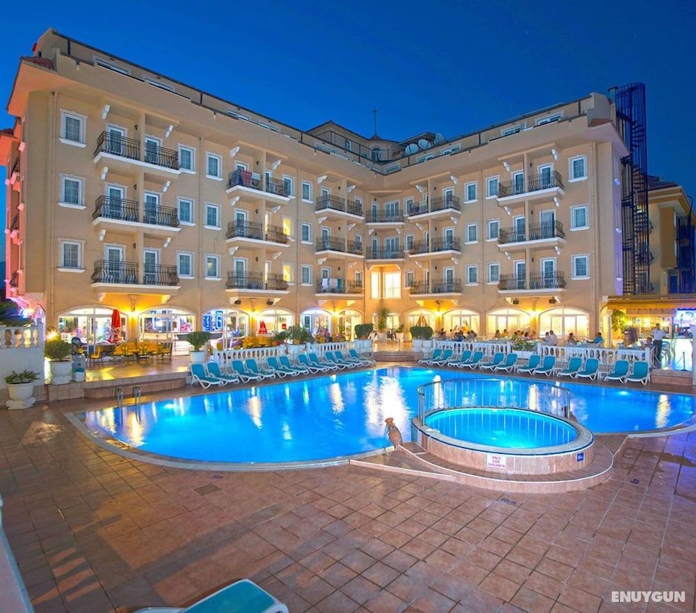 Hotel Sinatra 4