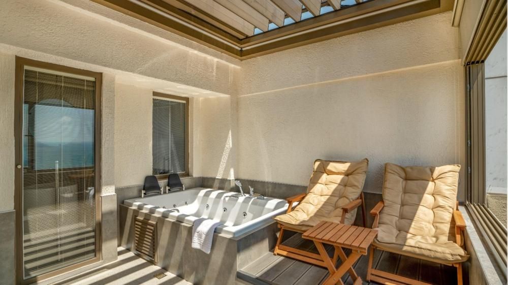 Sulara Exclusive Hotel Lounge Bistro 5