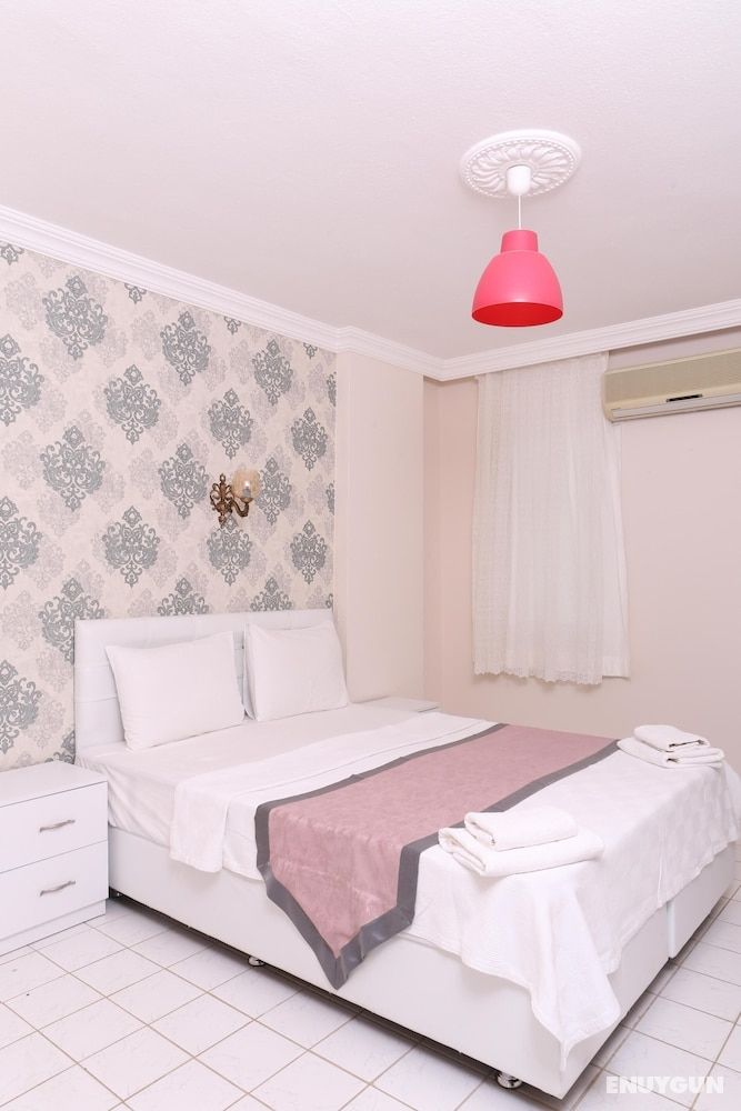 Sunset Village Apart Hotel 4
