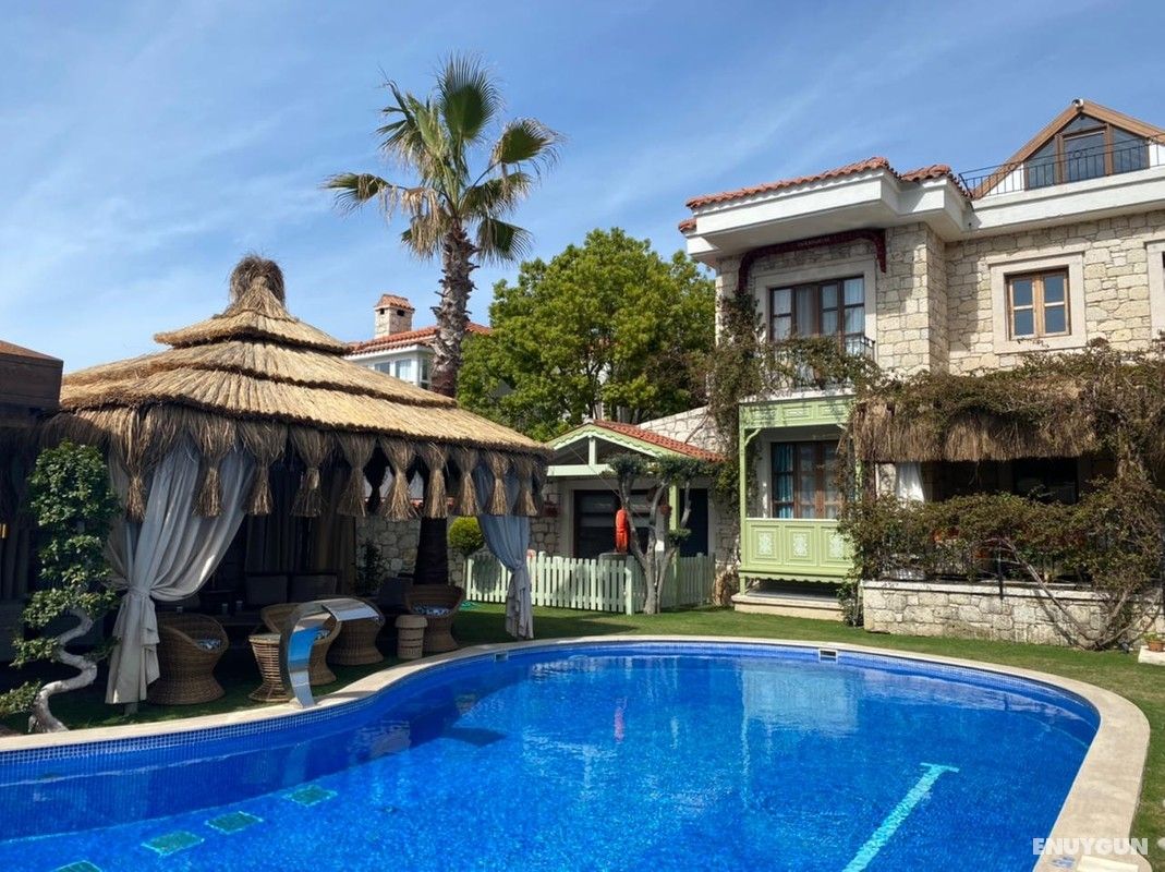 TasQuartas Otel Alaçatı 3