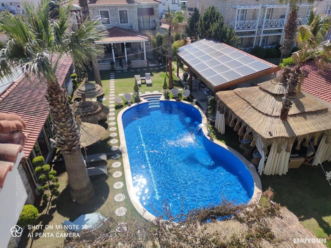 TasQuartas Otel Alaçatı 2