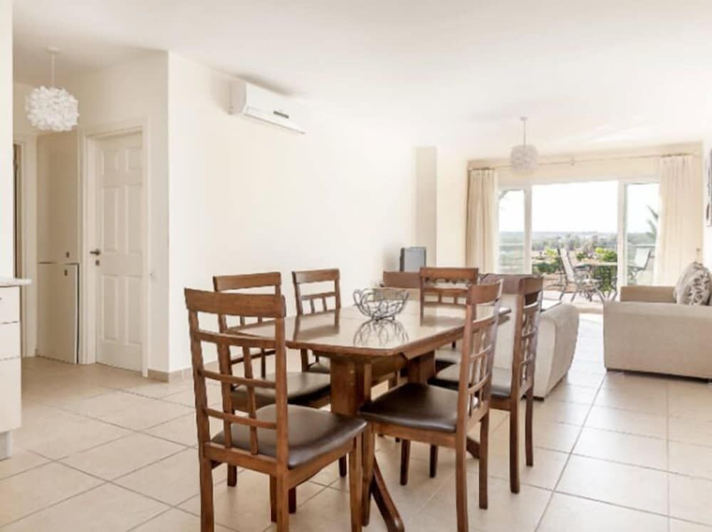Thalassa Beach Resort Apartment 11-301 4