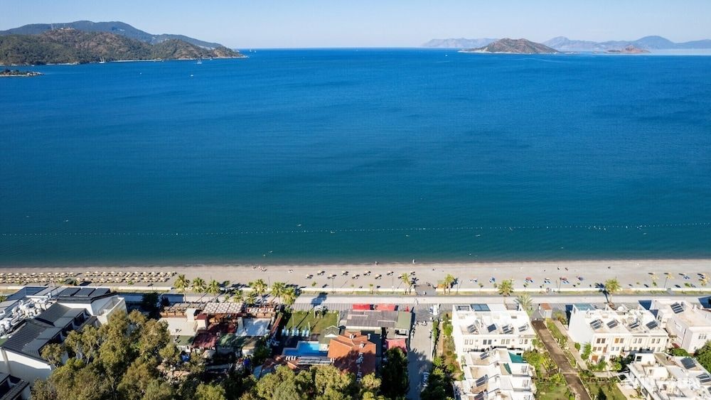 Uras Beach Hotel 2