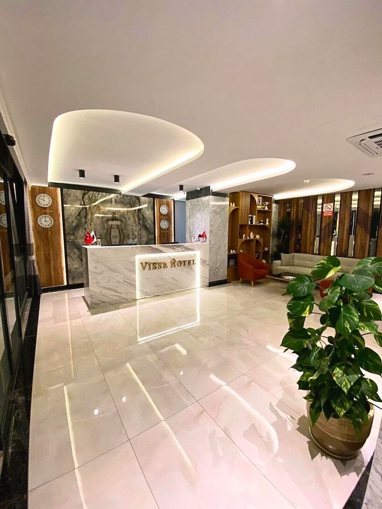 Visse Hotel 5